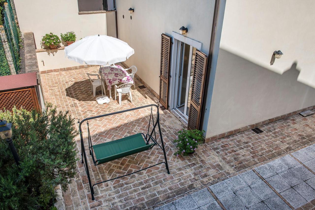 N011 - Numana, Nuovo Bilocale Con Giardino Apartment Sirolo Exterior photo